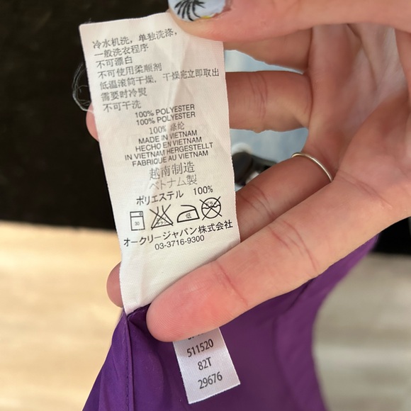 Oakley windbreaker - Picture 2 of 7